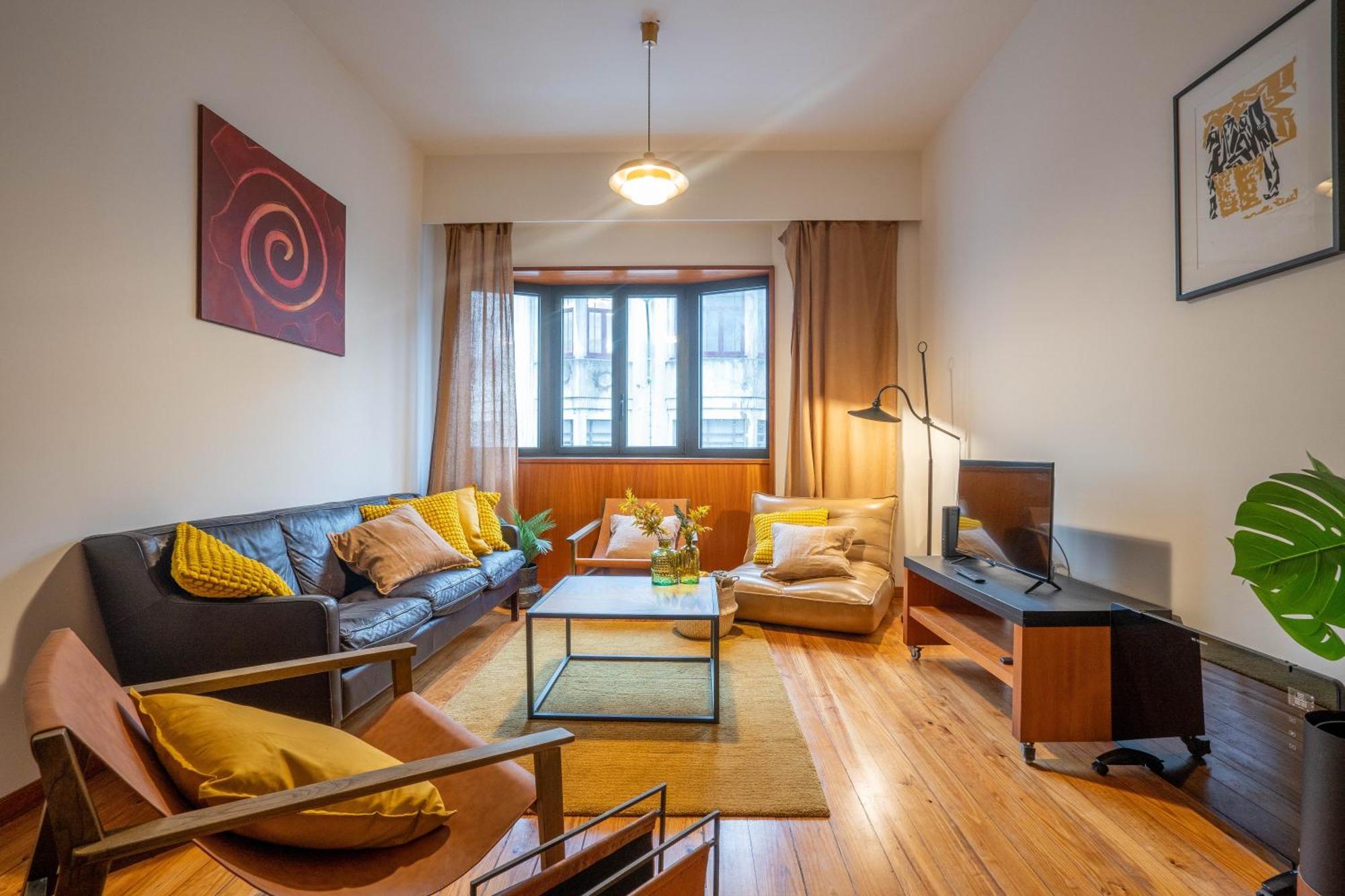Sublime Downtown Retreat By Elsa Apartment Порто Екстериор снимка