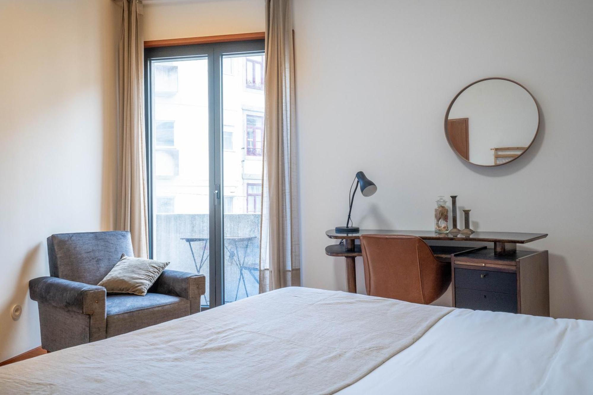 Sublime Downtown Retreat By Elsa Apartment Порто Екстериор снимка